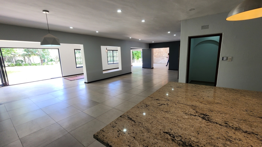 6 Bedroom Property for Sale in Farmall A H Gauteng