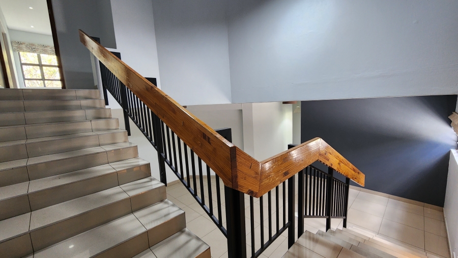 6 Bedroom Property for Sale in Farmall A H Gauteng