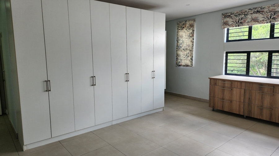 6 Bedroom Property for Sale in Farmall A H Gauteng