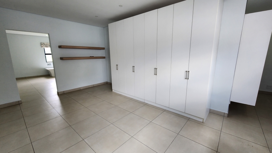 6 Bedroom Property for Sale in Farmall A H Gauteng