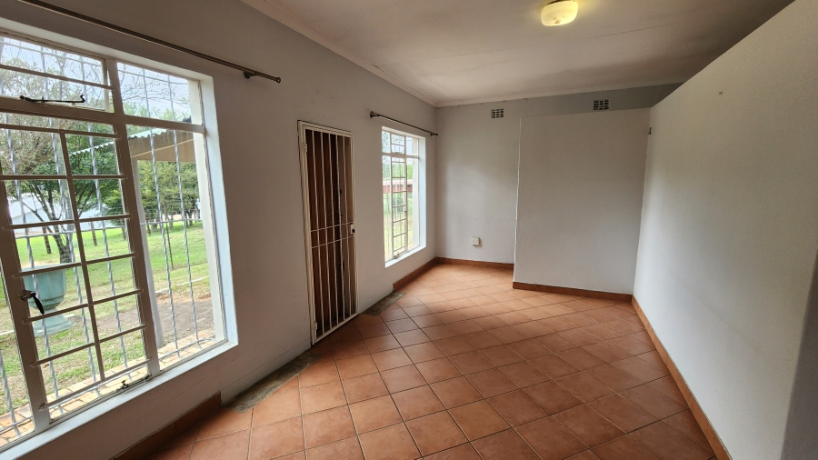 6 Bedroom Property for Sale in Farmall A H Gauteng