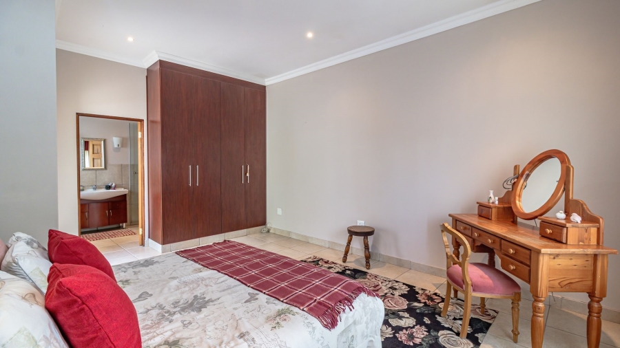 4 Bedroom Property for Sale in Blue Saddle Ranches Gauteng