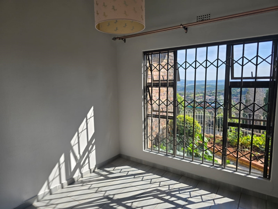 4 Bedroom Property for Sale in Bassonia Gauteng