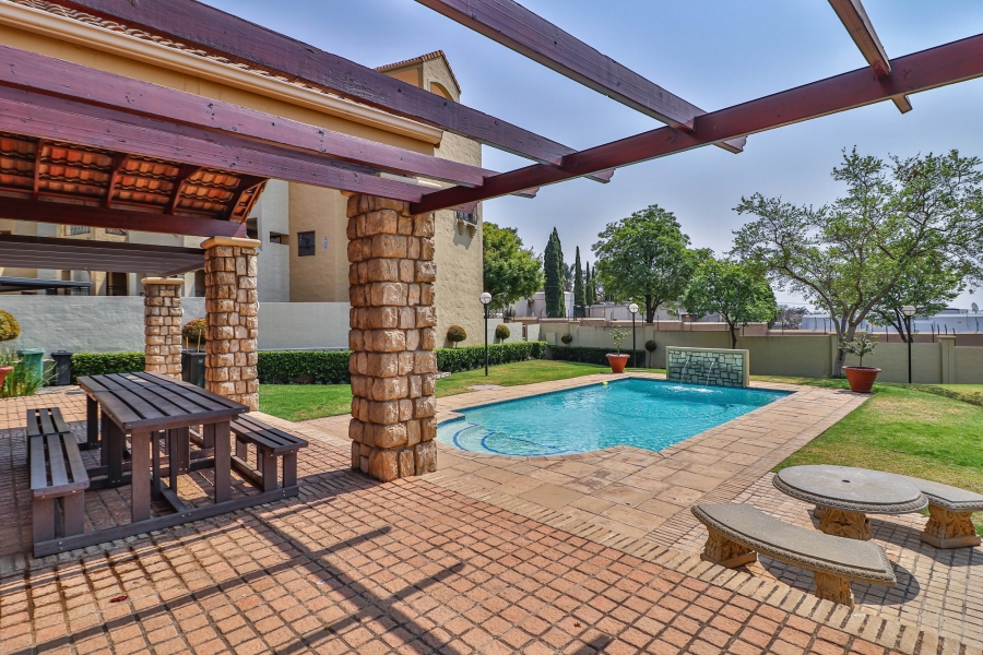 2 Bedroom Property for Sale in Morningside Gauteng
