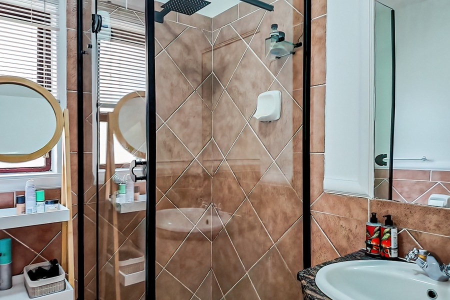 2 Bedroom Property for Sale in Morningside Gauteng