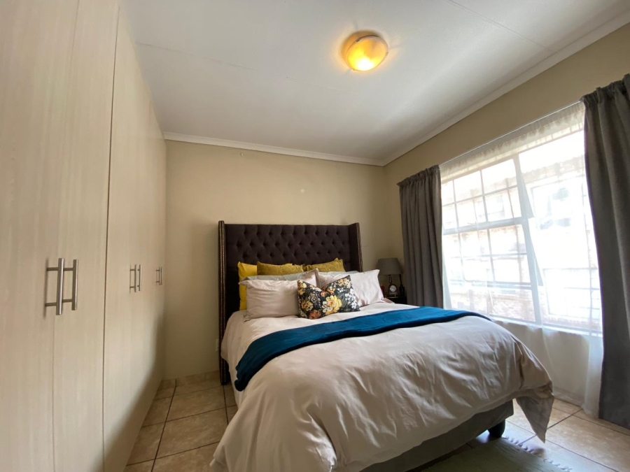 To Let 2 Bedroom Property for Rent in Albemarle Gauteng
