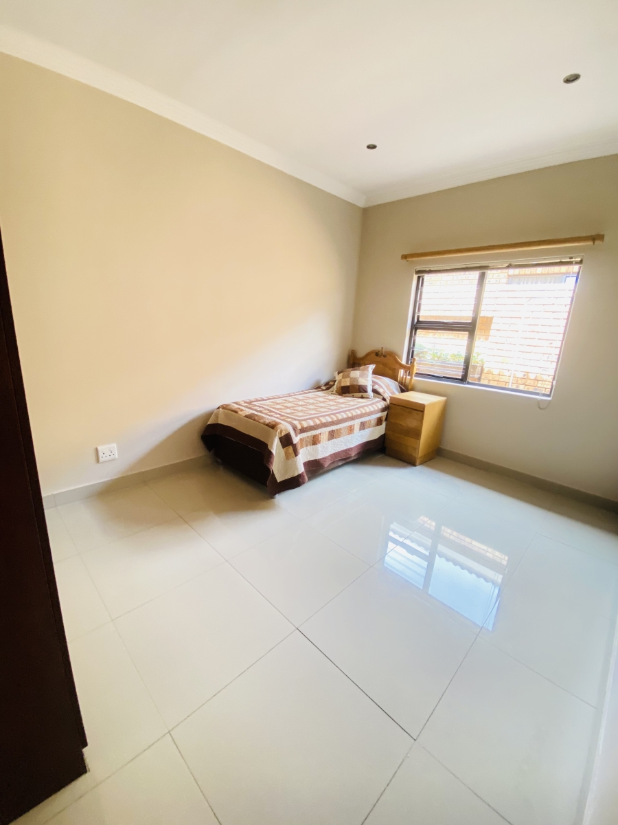 3 Bedroom Property for Sale in New Redruth Gauteng