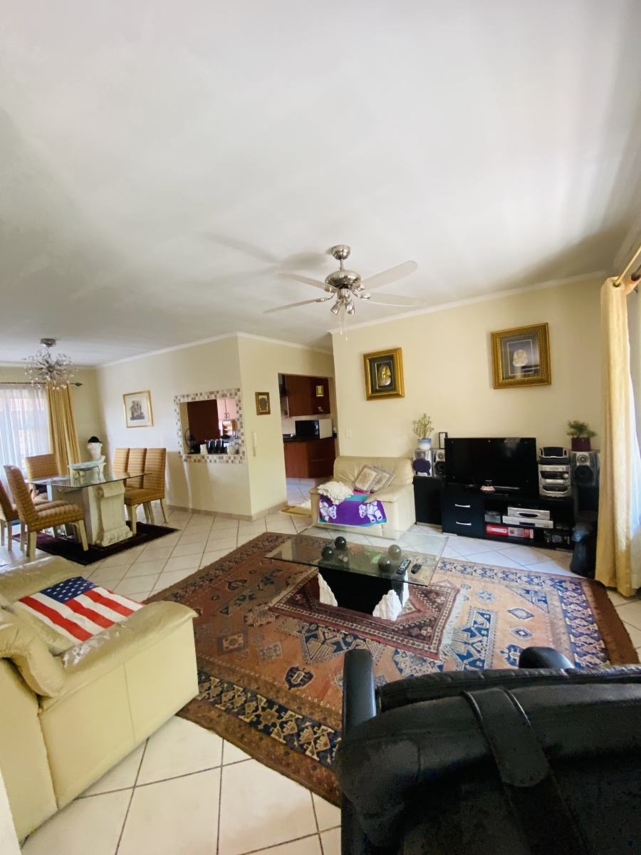 3 Bedroom Property for Sale in New Redruth Gauteng