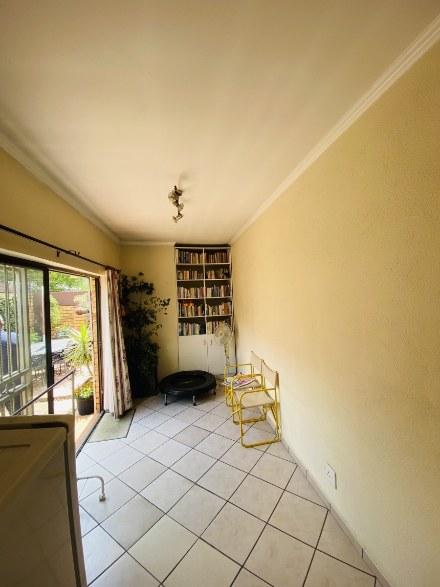 3 Bedroom Property for Sale in New Redruth Gauteng