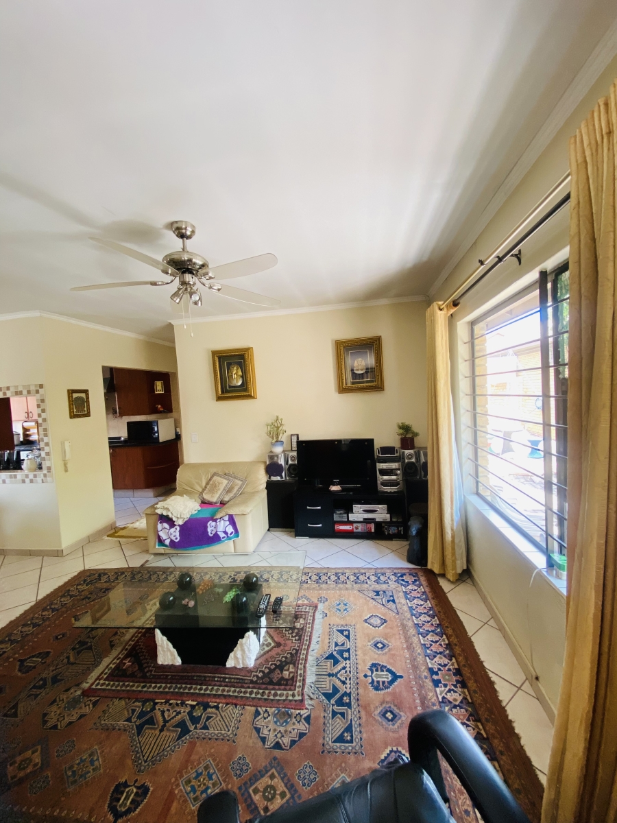 3 Bedroom Property for Sale in New Redruth Gauteng