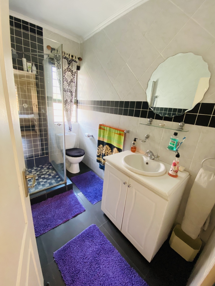 3 Bedroom Property for Sale in New Redruth Gauteng