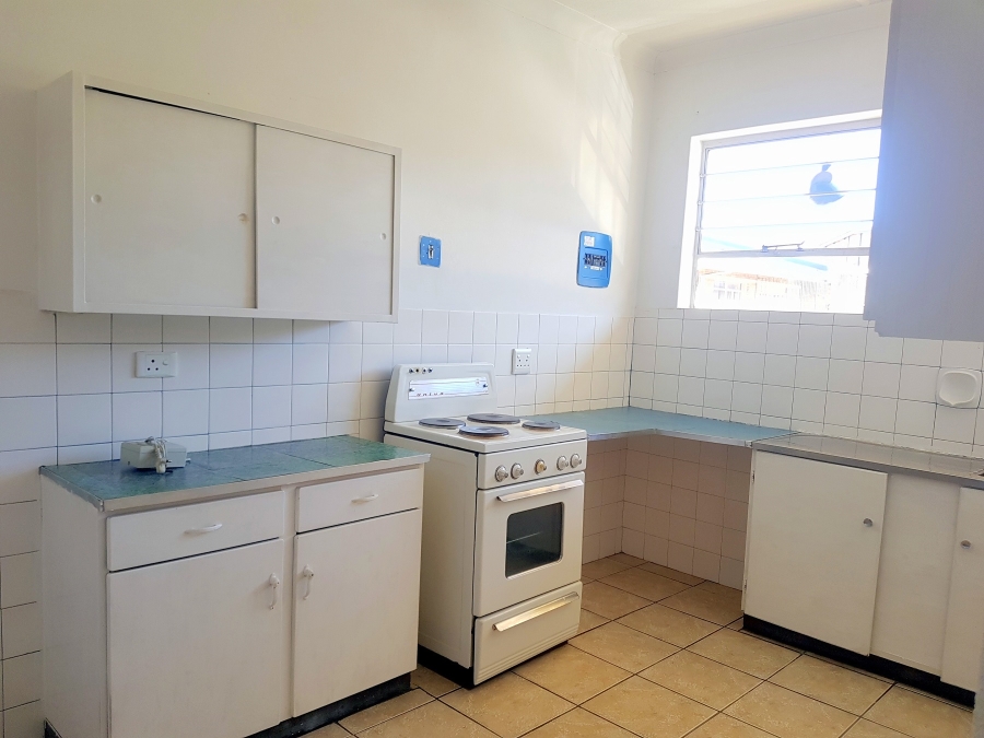 1 Bedroom Property for Sale in South Crest Gauteng