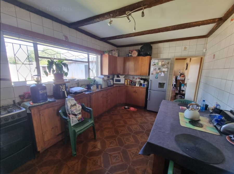 4 Bedroom Property for Sale in Tulisa Park Gauteng