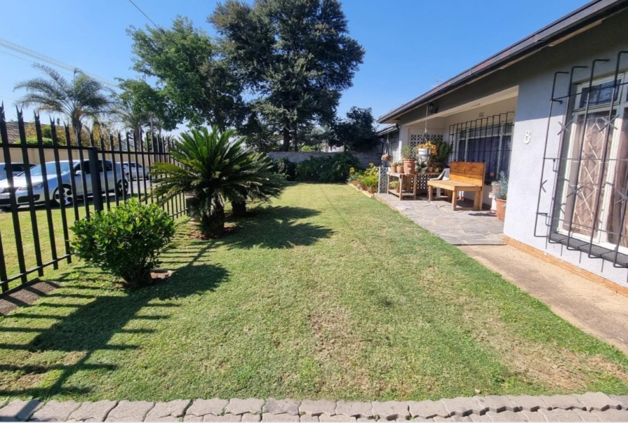 4 Bedroom Property for Sale in Tulisa Park Gauteng