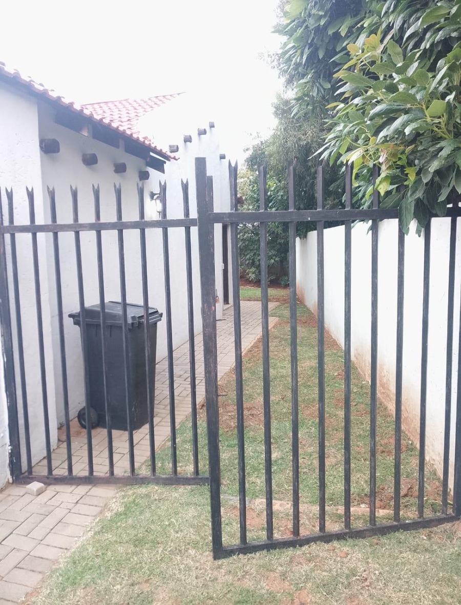 To Let 3 Bedroom Property for Rent in Silver Wood Estate Gauteng