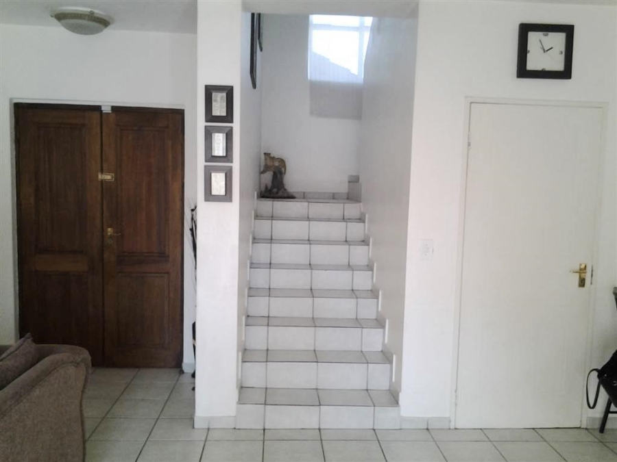 To Let 3 Bedroom Property for Rent in Gallo Manor Gauteng