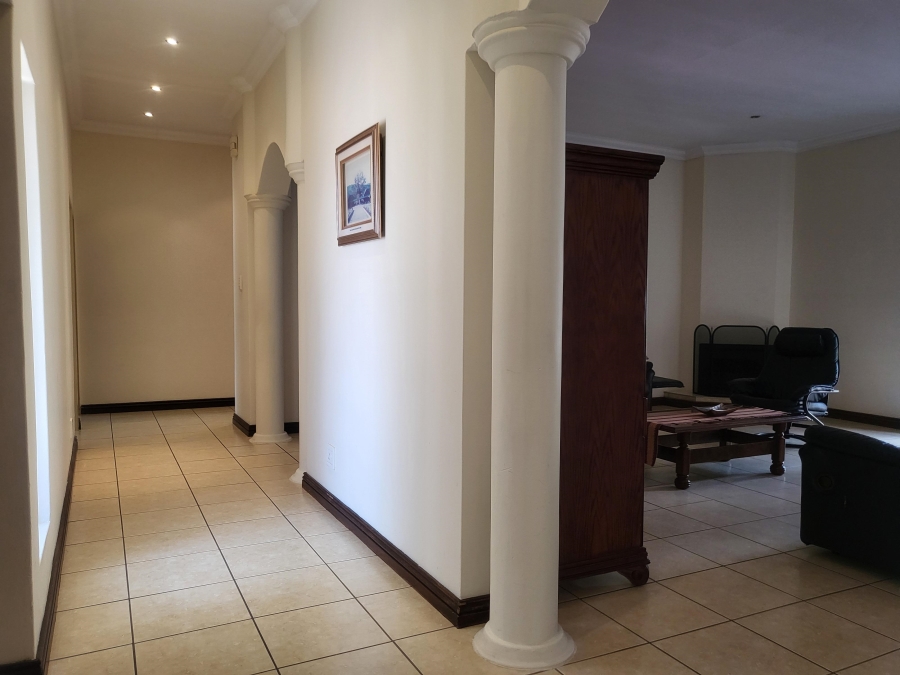 4 Bedroom Property for Sale in Raslouw Gauteng
