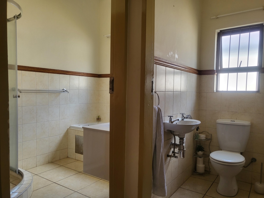 4 Bedroom Property for Sale in Raslouw Gauteng