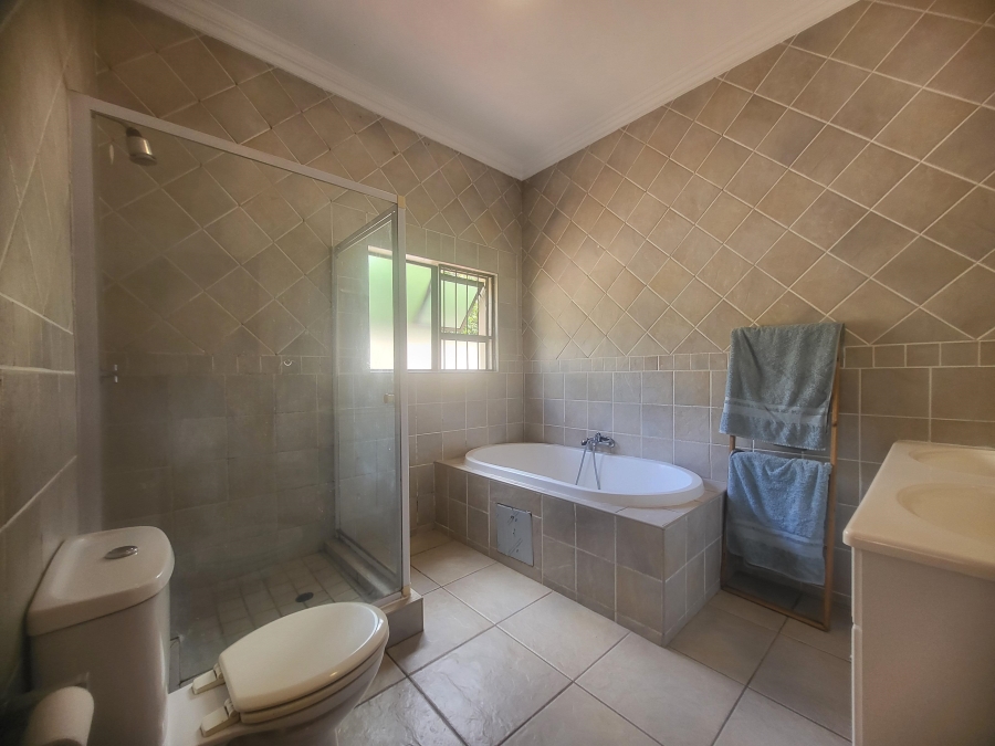 4 Bedroom Property for Sale in Raslouw Gauteng