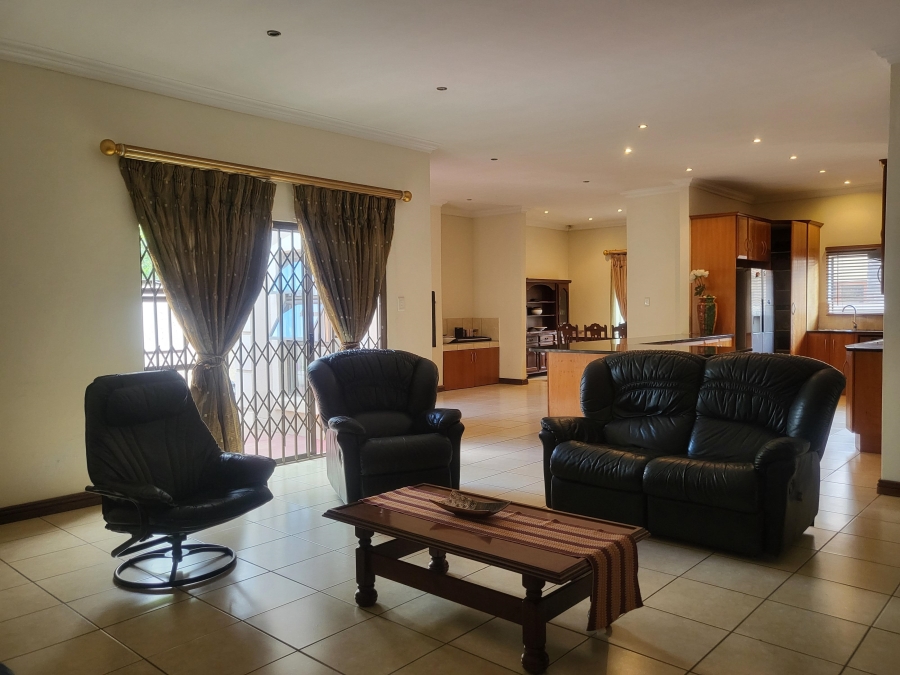 4 Bedroom Property for Sale in Raslouw Gauteng