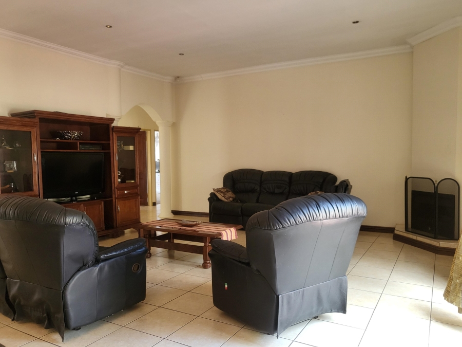 4 Bedroom Property for Sale in Raslouw Gauteng