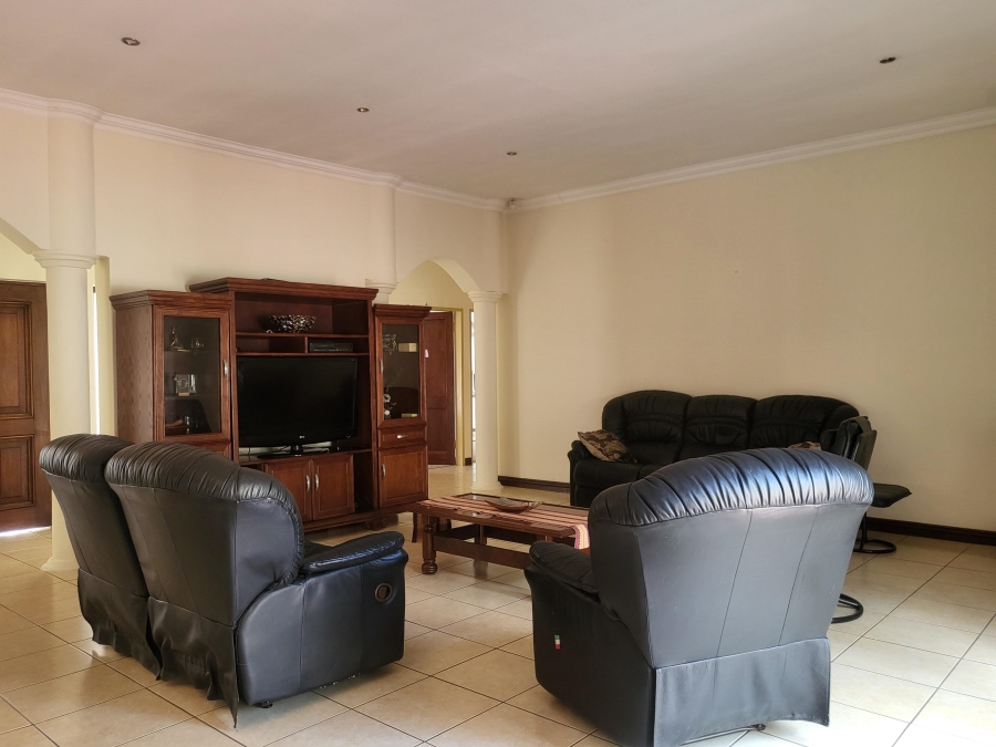 4 Bedroom Property for Sale in Raslouw Gauteng