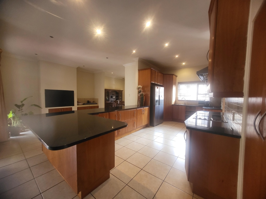 4 Bedroom Property for Sale in Raslouw Gauteng