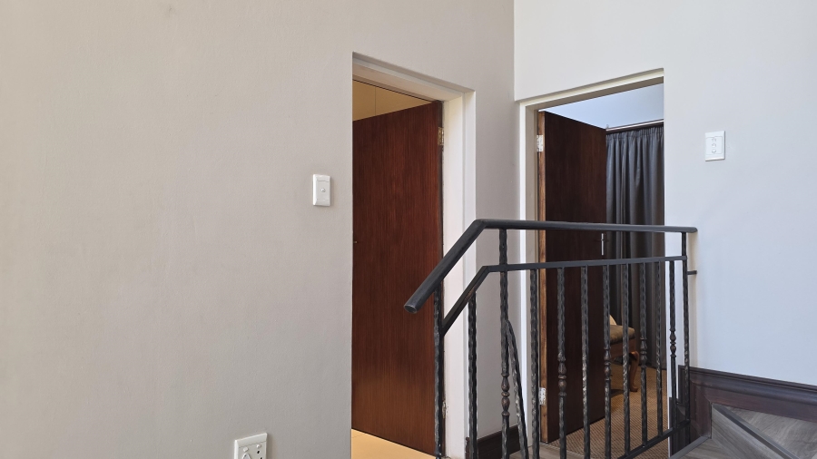 4 Bedroom Property for Sale in Eldo Glen Gauteng