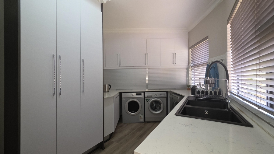 4 Bedroom Property for Sale in Eldo Glen Gauteng