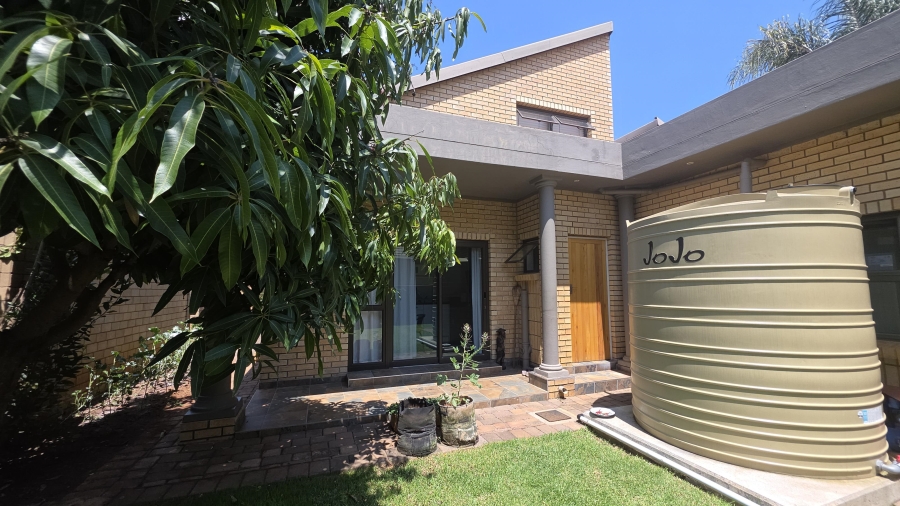 4 Bedroom Property for Sale in Eldo Glen Gauteng