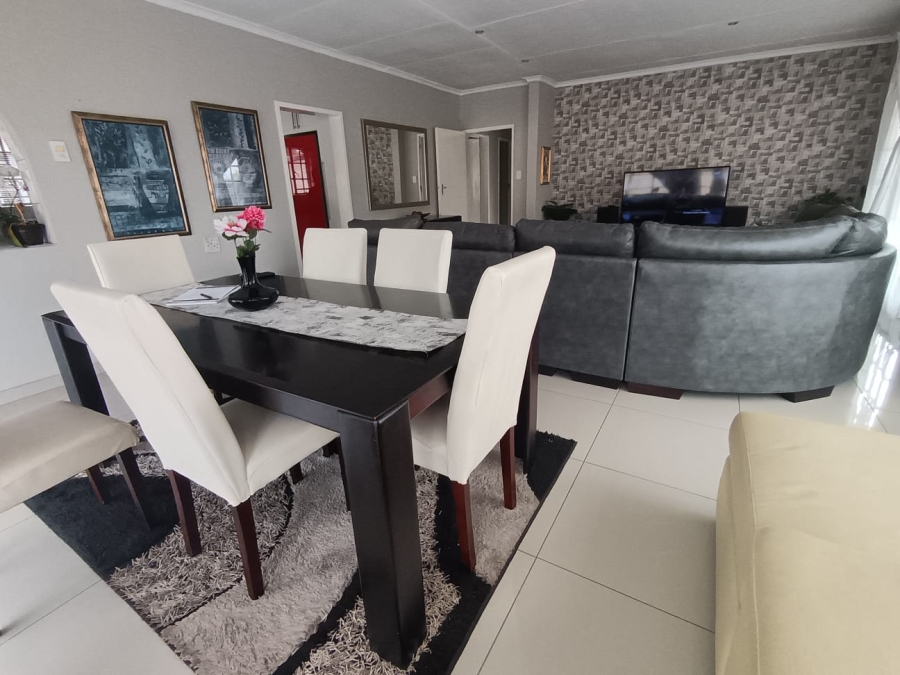 3 Bedroom Property for Sale in Olifantsfontein Gauteng