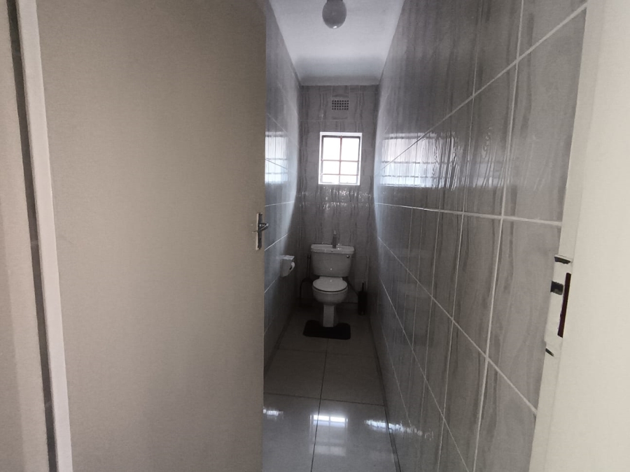 3 Bedroom Property for Sale in Olifantsfontein Gauteng