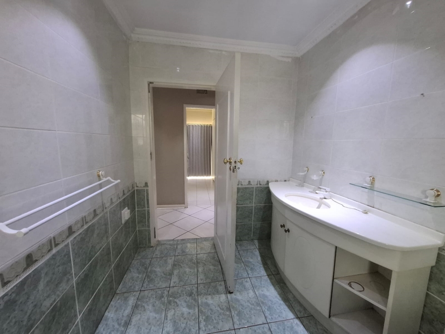 4 Bedroom Property for Sale in Putfontein Gauteng