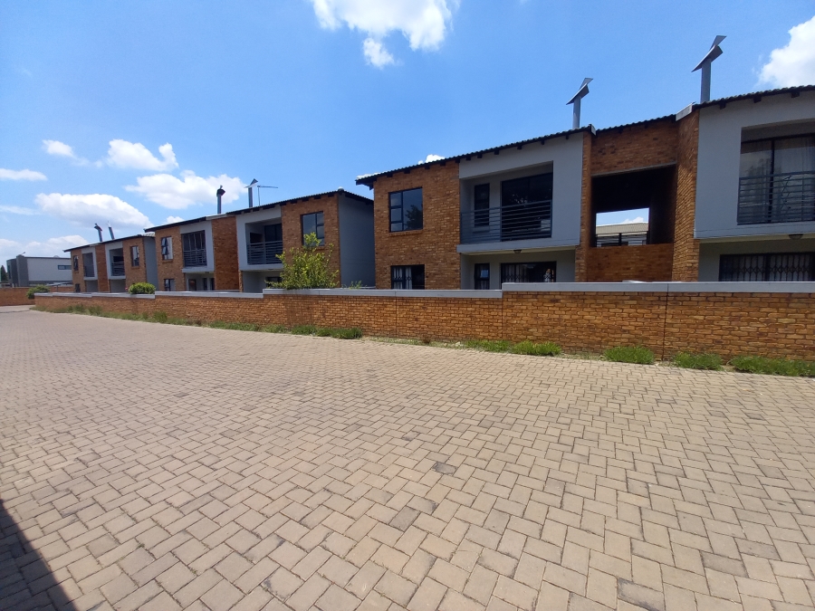2 Bedroom Property for Sale in Rynfield Gauteng