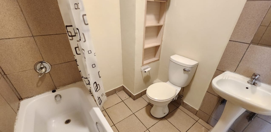 To Let 2 Bedroom Property for Rent in Mayville Gauteng