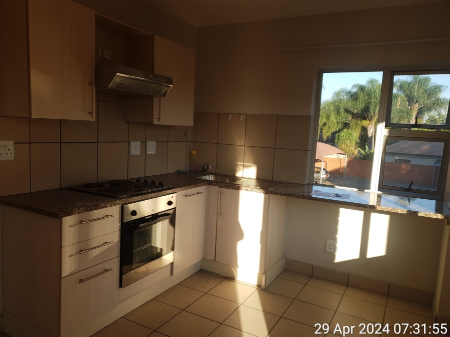 To Let 2 Bedroom Property for Rent in Mayville Gauteng