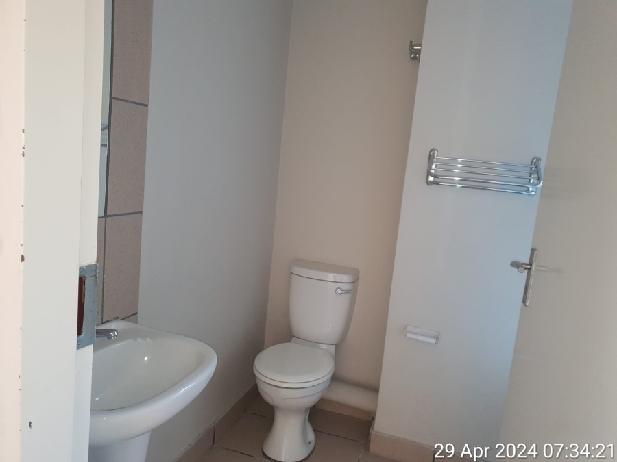 To Let 2 Bedroom Property for Rent in Mayville Gauteng