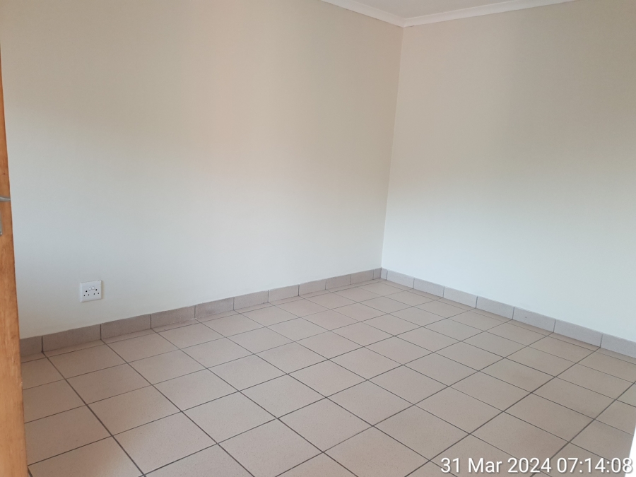 To Let 2 Bedroom Property for Rent in Mayville Gauteng