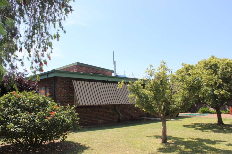 3 Bedroom Property for Sale in Kameeldrift West Gauteng