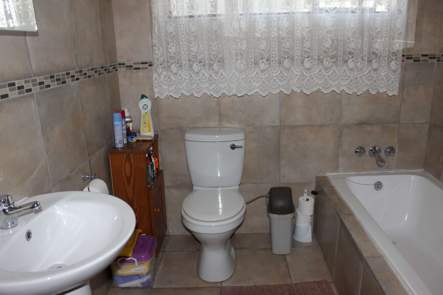 3 Bedroom Property for Sale in Kameeldrift West Gauteng