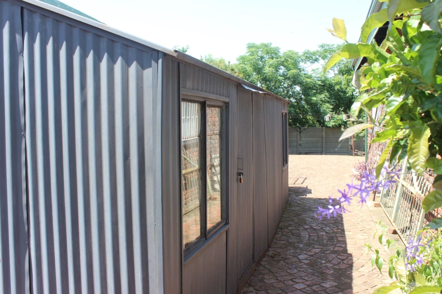 3 Bedroom Property for Sale in Kameeldrift West Gauteng