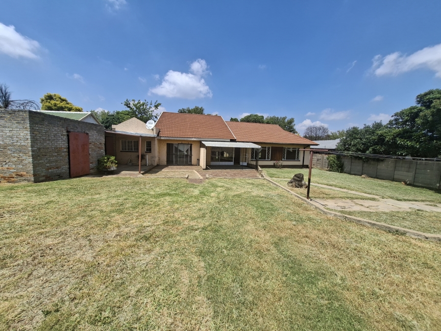 4 Bedroom Property for Sale in Elspark Gauteng