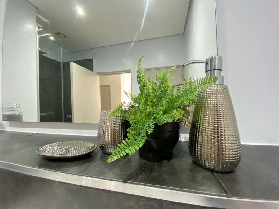 1 Bedroom Property for Sale in Bedfordview Gauteng