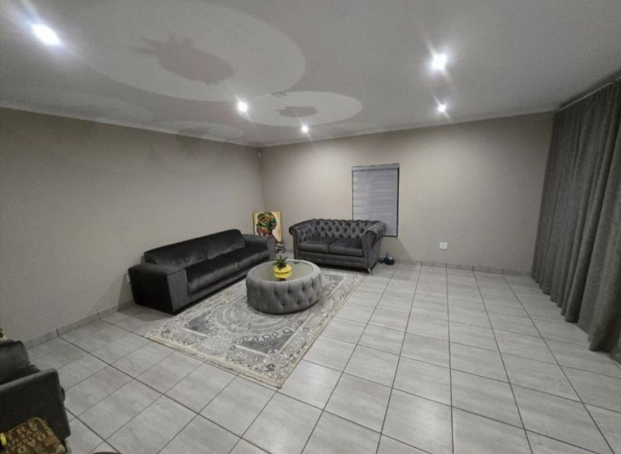 4 Bedroom Property for Sale in Pomona Gauteng