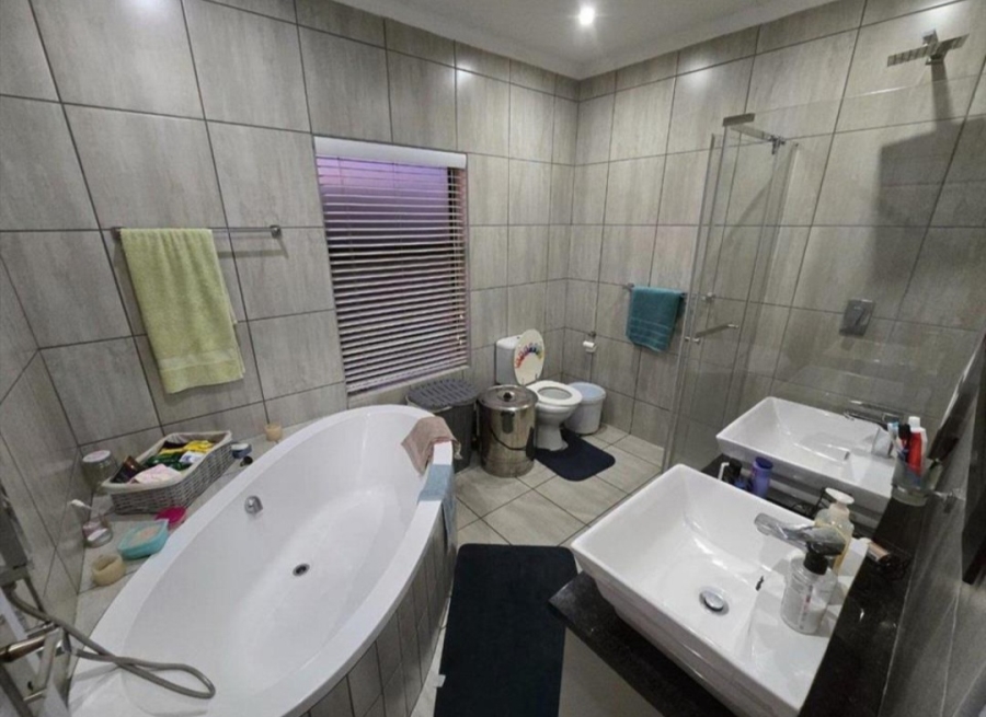 4 Bedroom Property for Sale in Pomona Gauteng