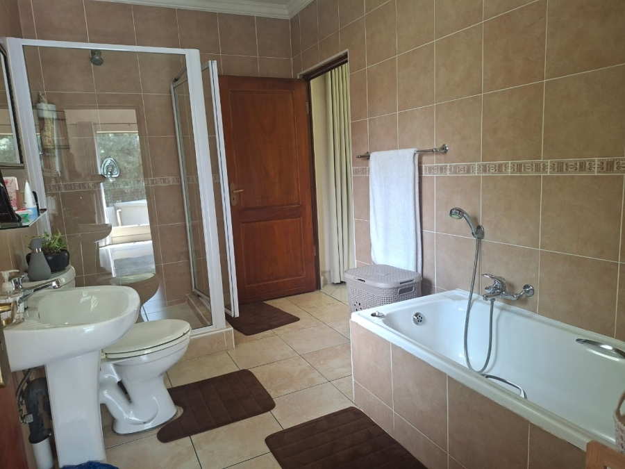 4 Bedroom Property for Sale in Oriel Gauteng