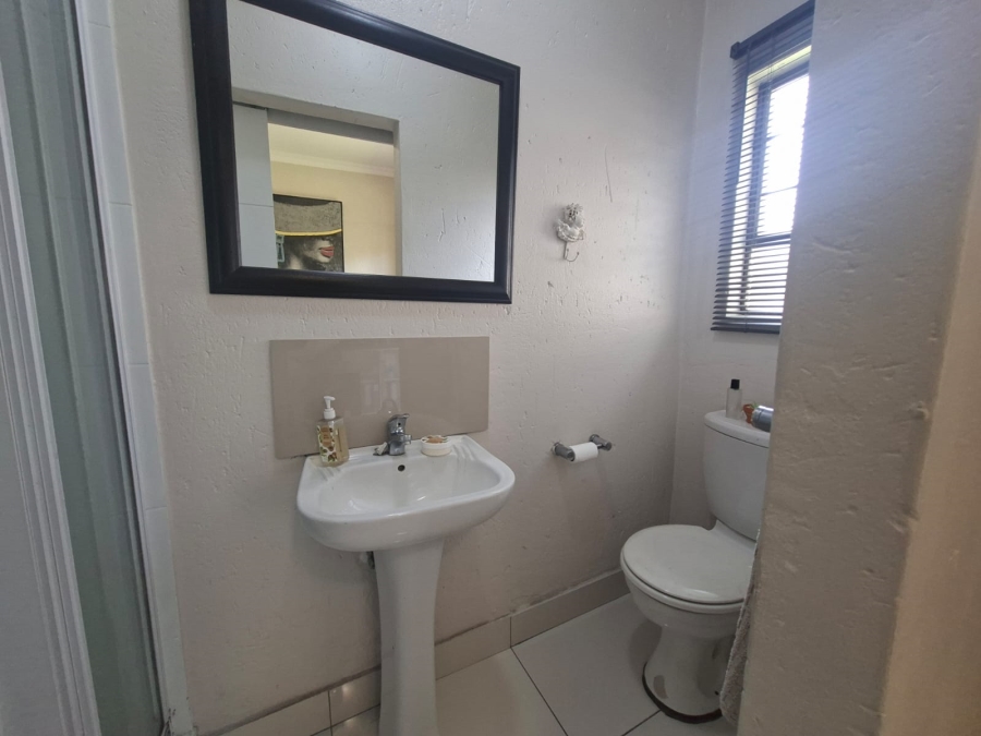 4 Bedroom Property for Sale in Oriel Gauteng