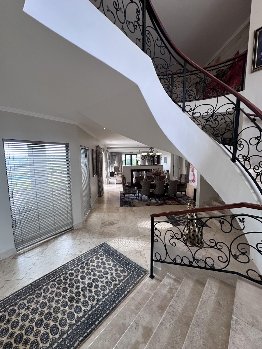 5 Bedroom Property for Sale in Blue Hills Gauteng