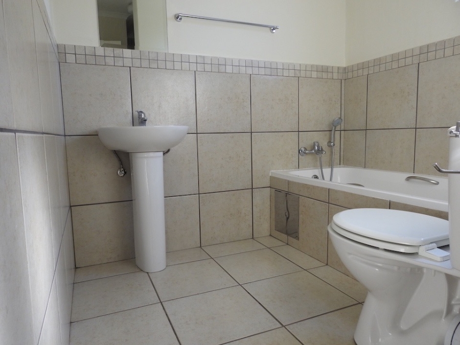 3 Bedroom Property for Sale in Barbeque Downs Gauteng