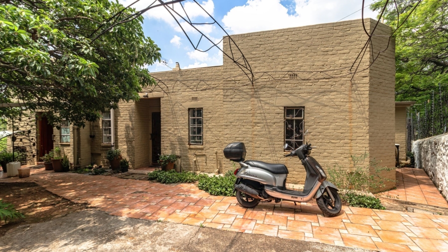 5 Bedroom Property for Sale in Kensington Gauteng